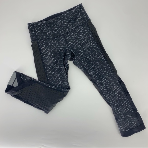 Lululemon Var-City Crop Samba Snake Black 4 - Picture 4 of 9